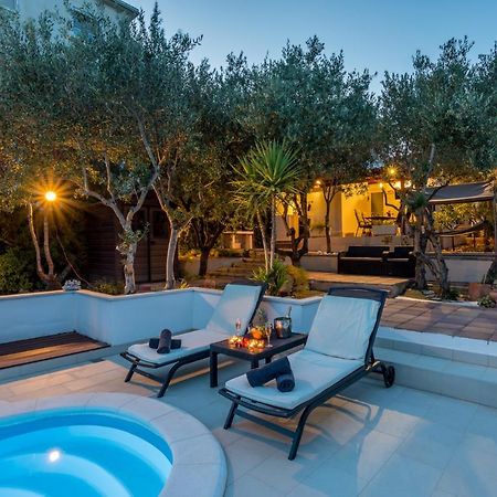 House Oliva With Private Pool And Large Garden Villa Stari Grad  Dış mekan fotoğraf