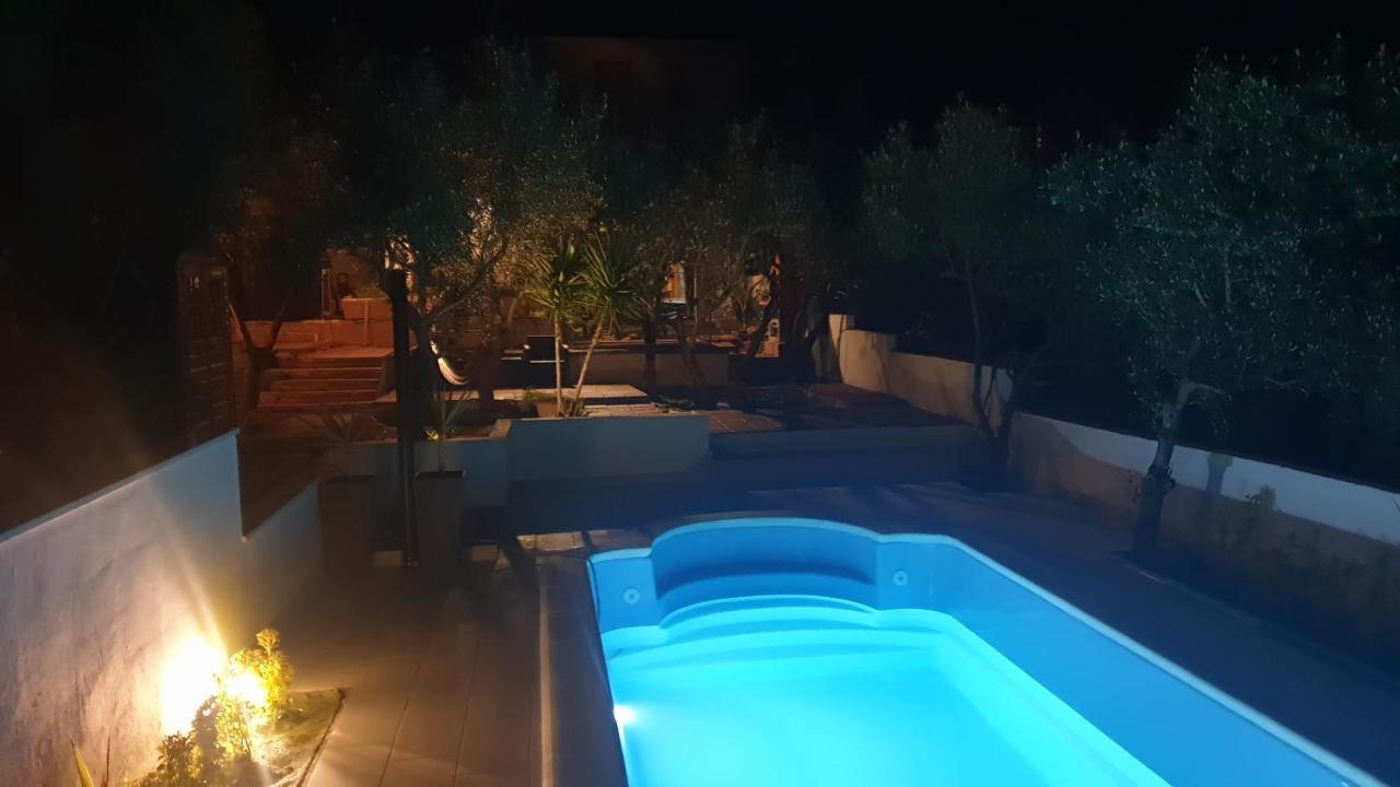 House Oliva With Private Pool And Large Garden Villa Stari Grad  Dış mekan fotoğraf