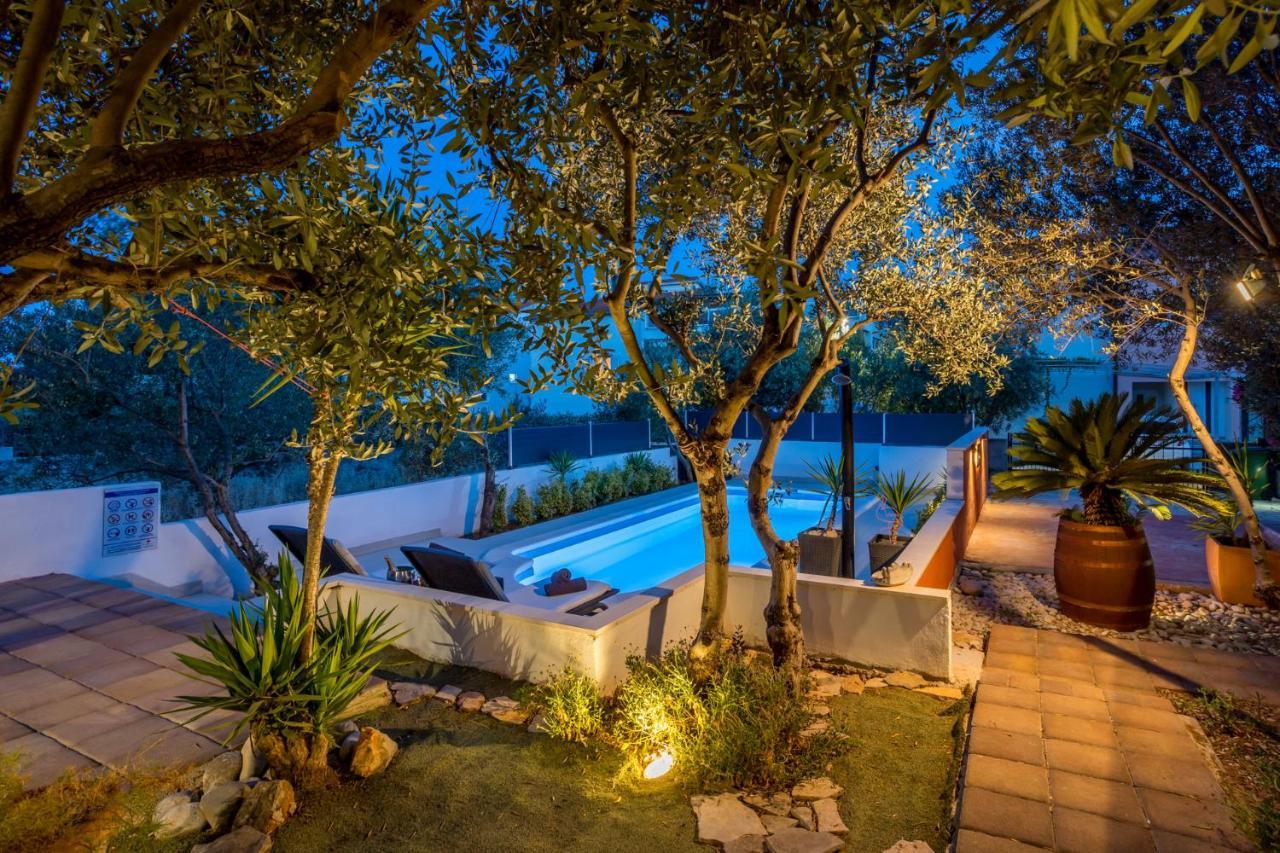 House Oliva With Private Pool And Large Garden Villa Stari Grad  Dış mekan fotoğraf