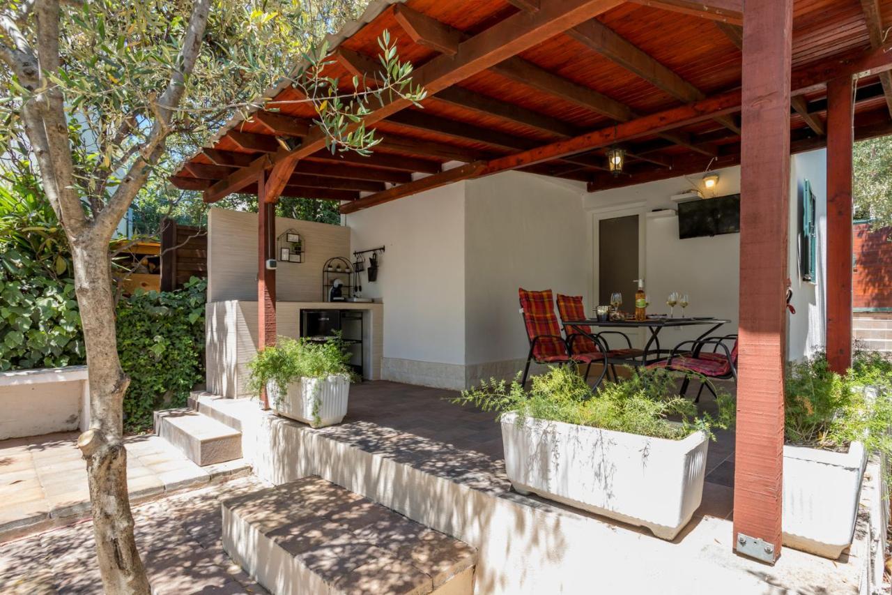 House Oliva With Private Pool And Large Garden Villa Stari Grad  Dış mekan fotoğraf